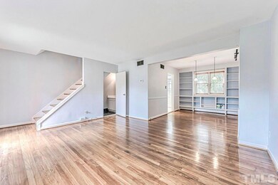 1012 Nichols Dr unit O9, Raleigh, NC 27605 - photo 3