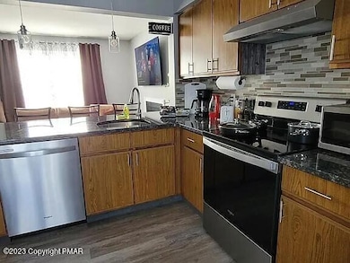 8564 Bumble Bee Way, Tobyhanna, PA 18466 - photo 5