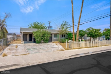1904 Hart Ave, North Las Vegas, NV 89032 - photo 4