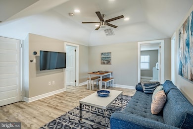 5708 Park Blvd unit 2, Wildwood, NJ 08260 - photo 2