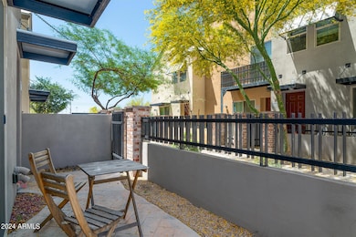 Front court yard / patio