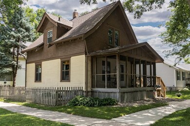 429 10th St NW, Cedar Rapids, IA 52405 - photo 3