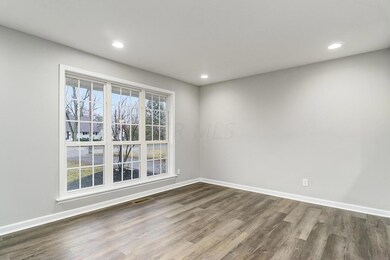 525 Virginia Cir W, Columbus, OH 43213 - photo 6