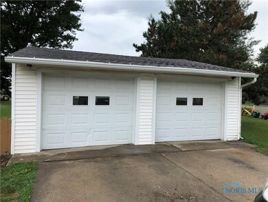 126 S Lincoln St, West Unity, OH 43570 - photo 3