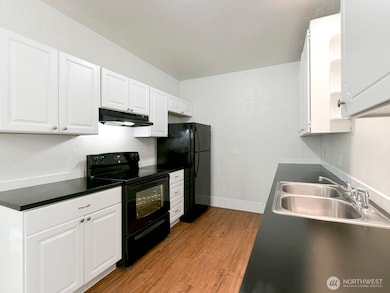 304 Varner Ave SE, Orting, WA 98360 - photo 7