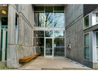 Entrance/Foyer