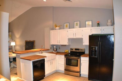 961 E Vaughn Ave, Gilbert, AZ 85234 - photo 7