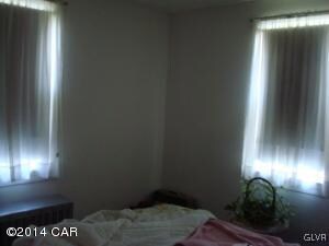 231 E Washington St, McAdoo, PA 18237 - photo 3