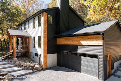 520 Plutarch Rd, Highland, NY 12528 - photo 3