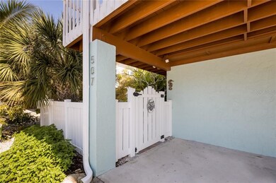 Vinyle fence entry