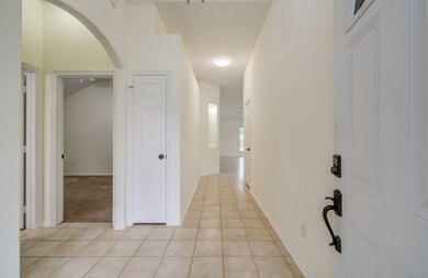 1023 Hamilton St, Alvin, TX 77511 - photo 5