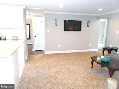 2418 Alma Rd, Halethorpe, MD 21227 - photo 4