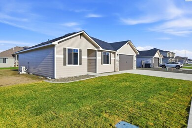 8709 Silver Mound Dr, Pasco, WA 99301 - photo 2