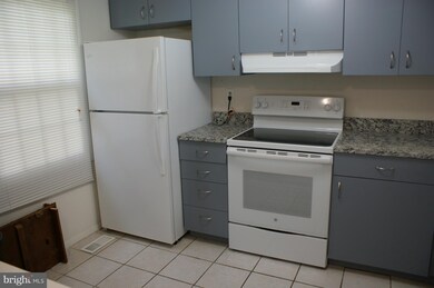 19474 Zinnia Cir, Germantown, MD 20876 - photo 5