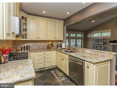 509 Strathmore Rd, Havertown, PA 19083 - photo 7