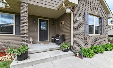 Grove Trail-9