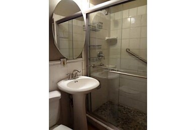 1305 E 33rd Ct, Des Moines, IA 50317 - photo 6