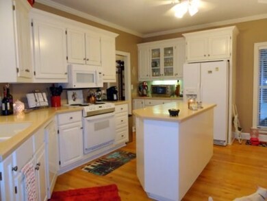 148 Cross Creek Cir, Macon, GA 31210 - photo 2