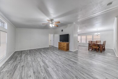 373 Kelly Brook Cir, Weatherford, TX 76087 - photo 2