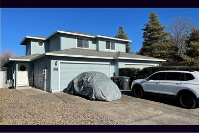 1059 Hopkins Rd, Central Point, OR 97502 - photo 2