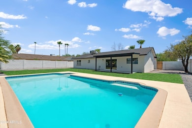26-Pool Area