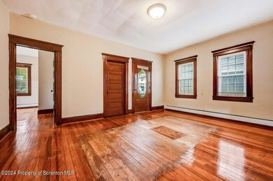 942 Lincoln St unit First Floor, Scranton, PA 18519 - photo 2