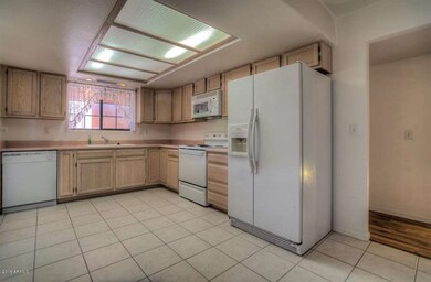 014--Kitchen