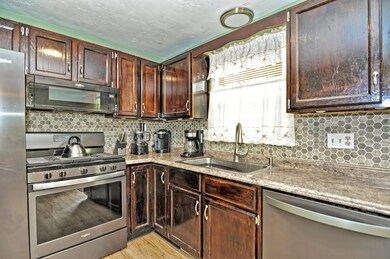 7 Hillside Rd, Franklin, MA 02038 - photo 2