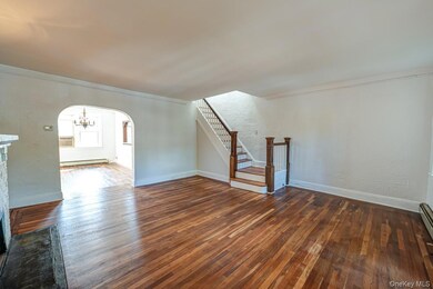 2931 167th St, Flushing, NY 11358 - photo 4