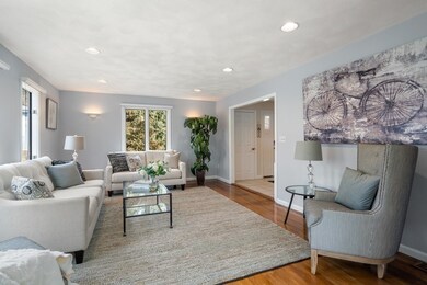 24 Fieldstone Ln, Natick, MA 01760 - photo 4