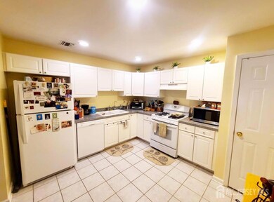 189 Sunshine Dr unit 189, Piscataway, NJ 08854 - photo 5