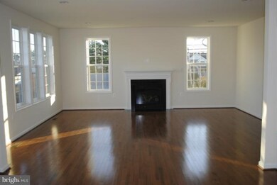 9801 Ballymahon Ct, Perry Hall, MD 21128 - photo 5