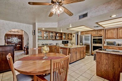 Kitchen Breakfast Room Shot 2