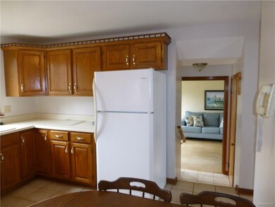 523 Meadowbrook Dr, North Tonawanda, NY 14120 - photo 4