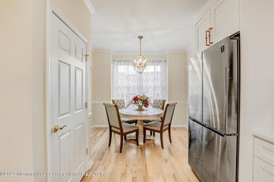 6 - Breakfast Area