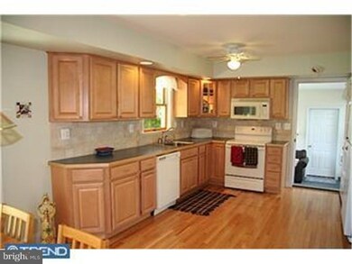 137 Irish Meetinghouse Rd, Perkasie, PA 18944 - photo 3