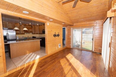 228 E Willow Dr, South Bend, IN 46637 - photo 5