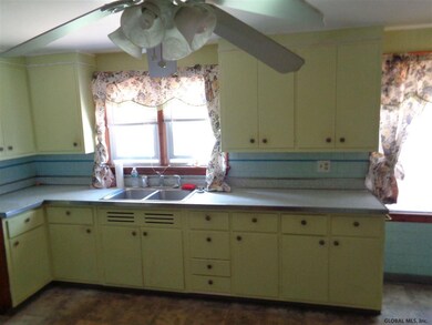 251 Osborne Rd, Albany, NY 12205 - photo 7