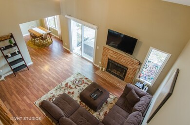 905 Old Oak Cir, Algonquin, IL 60102 - photo 3