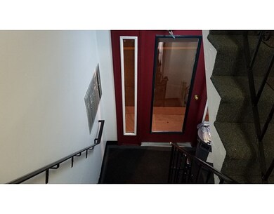 45 Cottage St unit 5, Lynn, MA 01905 - photo 4