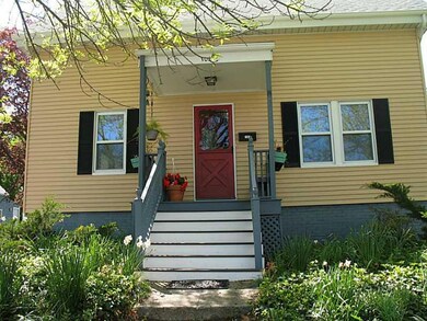 102 Bay View Ave, Bristol, RI 02809 - photo 2