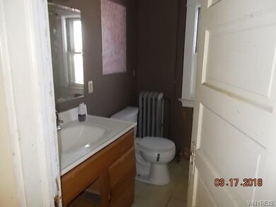 946 Vanderbilt Ave, Niagara Falls, NY 14305 - photo 7