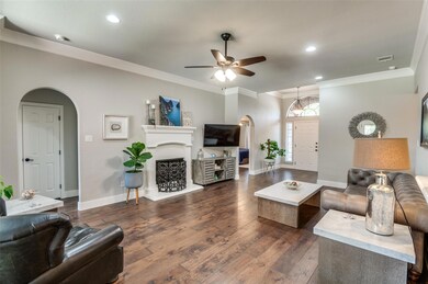 7420 Comis Dr, North Richland Hills, TX 76182 - photo 5