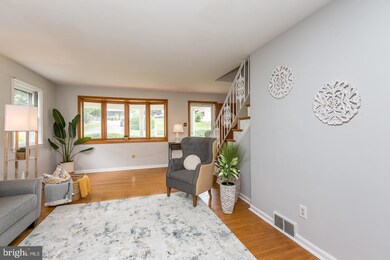 709 E Manoa Rd, Havertown, PA 19083 - photo 6