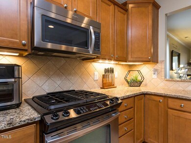 014-1280x960-kitchen