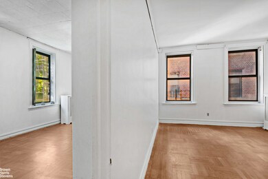 828 Gerard Ave unit 1F, Bronx, NY 10451 - photo 5