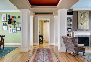 06 966 Cherokee Road #104
