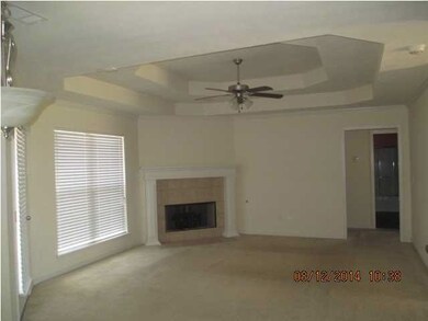 Great-Room w/Fireplace