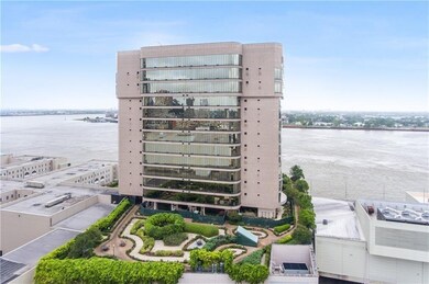 Elegant luxury 2 bedroom, 2 bathroom in One River 