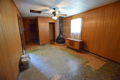 2814 W 18th St, Anderson, IN 46011 - photo 5